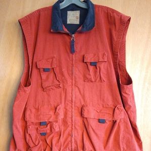 Bugle Boy hunting/fishing vest. LG